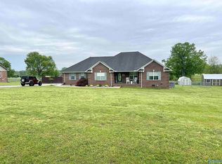21 Eastridge Rd, Fayetteville, TN 37334