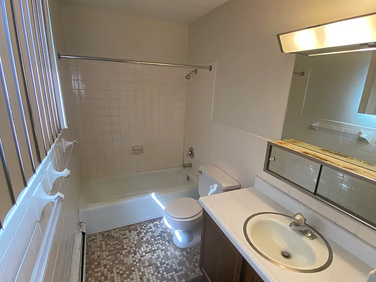 1133 G Street — Photo 7