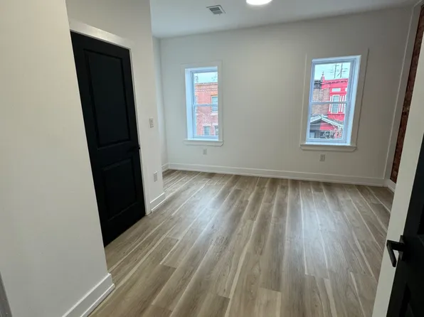 1224 W Hilton St, Philadelphia, PA