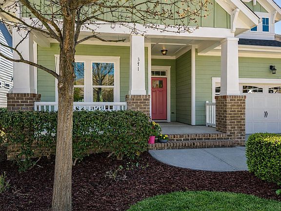 2nd image of 371 Wildwind Dr