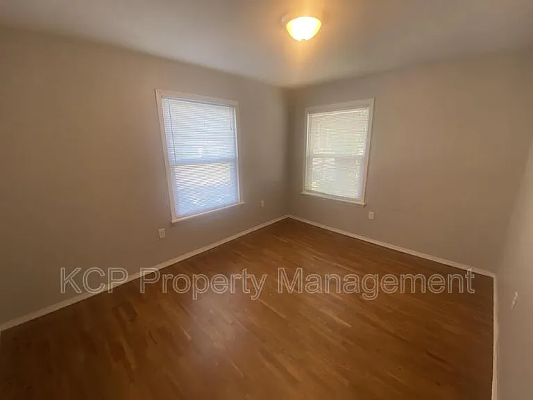 115 N Albert Pike Ave #6 — Photo 4
