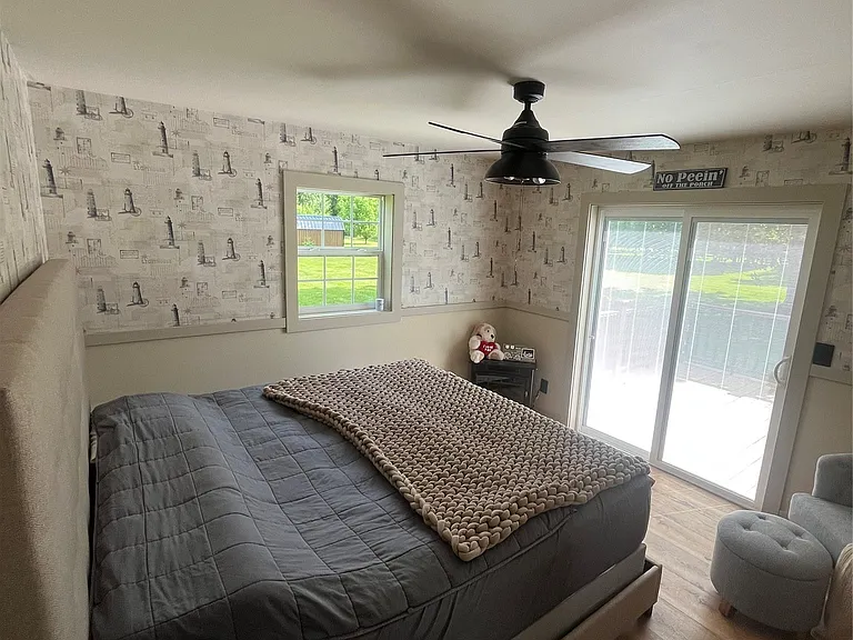1261 Avonia Rd — Photo 14