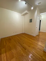 Rented by MOTION New York