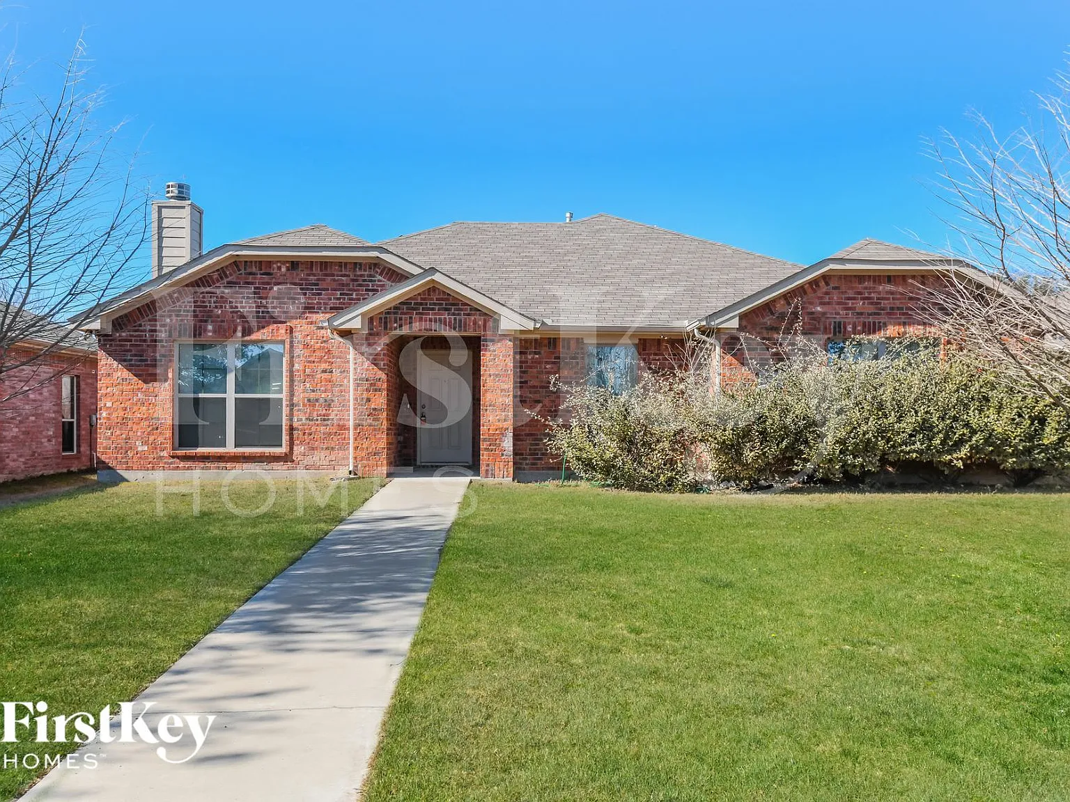 4 bed, 2.0 bath, 1889 sqft, $2,315 — Photo 1