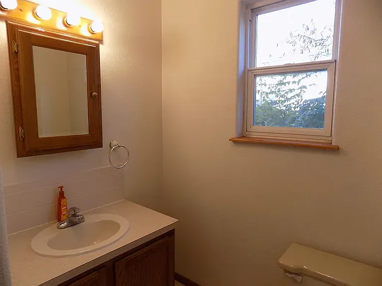216 N Fern Ave — Photo 11
