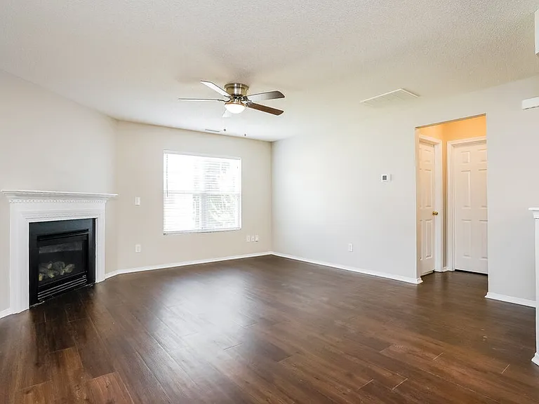 3149 Varcroft Rd — Photo 6