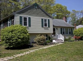 4 Charlotte Dr, Plymouth, MA 02360