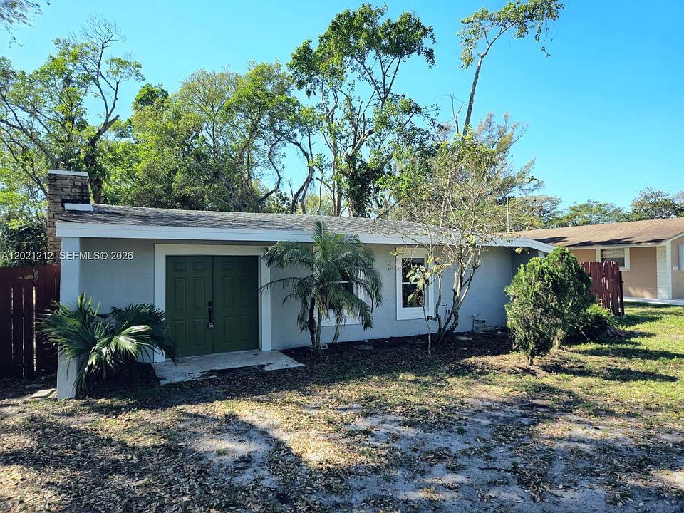 1st image of 6208 SW 26th St
