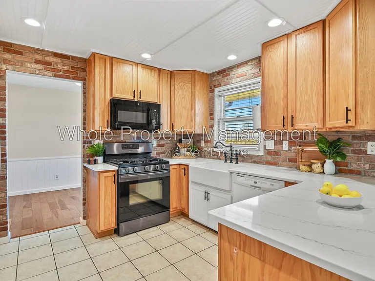 12222 N 1st St — Photo 9