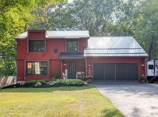 6881 Derby Rd, Derby, NY 14047