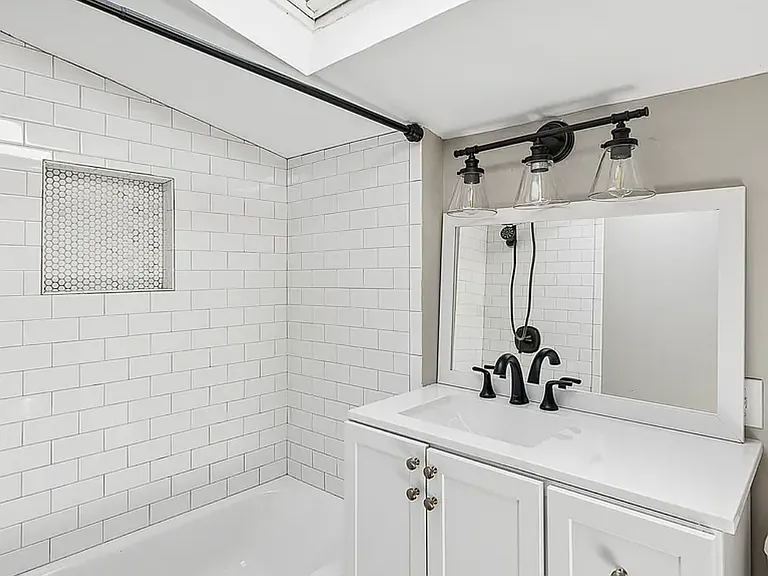 103 S Germantown Rd — Photo 23