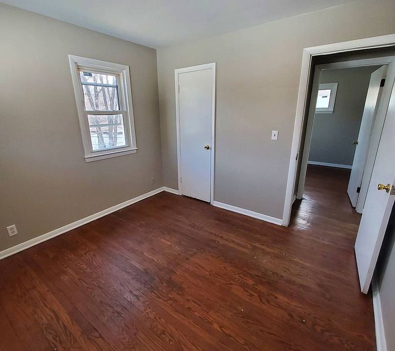 1st image of 4344-4346 N 88th St
