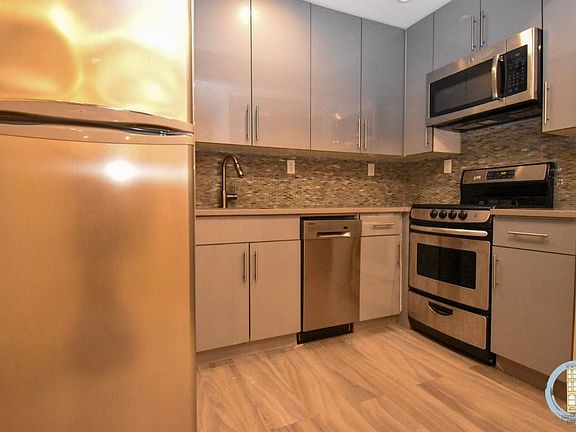 2nd image of 285 Jefferson Ave #1AA