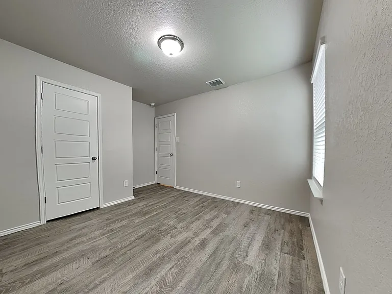 12920 Cicely Ct — Photo 10