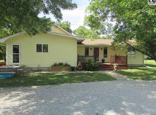 1273 24th Ave, Galva, KS 67443