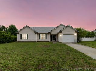 225 Northwoods Dr, Raeford, NC 28376