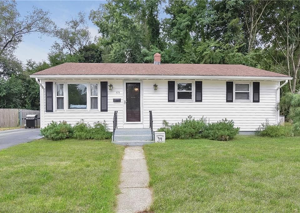 1st image of 171 Burbank Dr