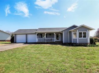 124 Sara Ln, Statesville, NC 28625