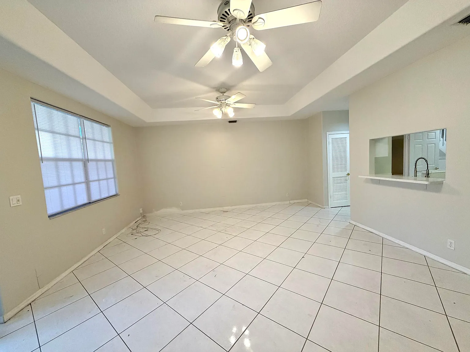 3 bed, 2.5 bath, 2208 sqft, $2,950 — Photo 3