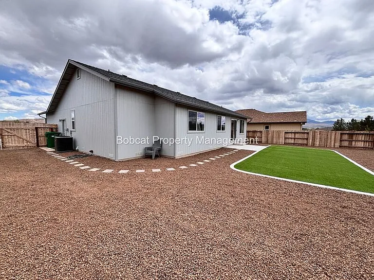 909 Saltbrush Rd — Photo 37