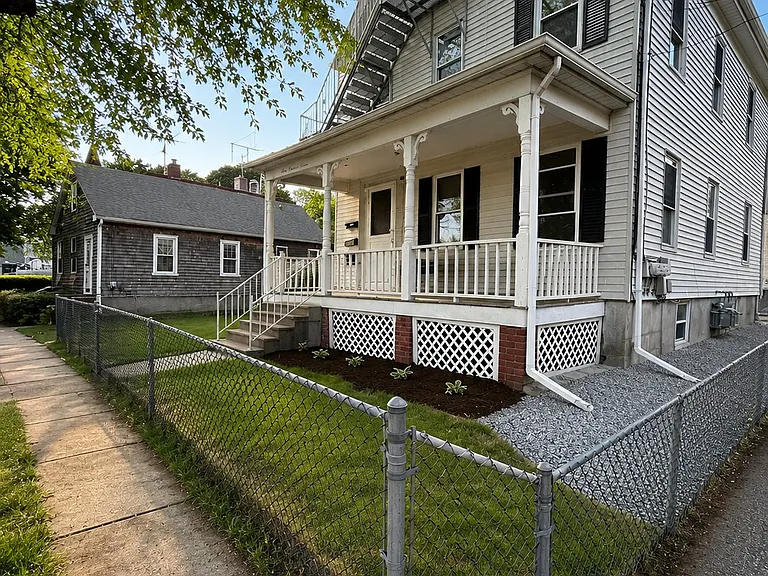 107 Franklin St #2 — Photo 12
