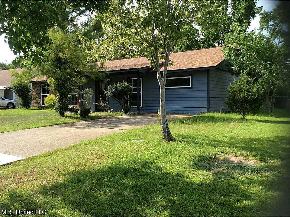 1st image of 12524 Ponce De Leon Dr