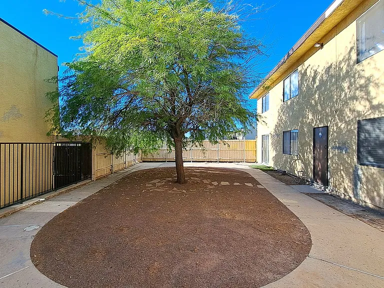 5376 Retablo Ave #2 — Photo 15