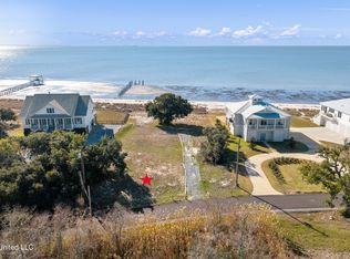 7409 Belle Fontaine Dr, Ocean Springs, MS 39564