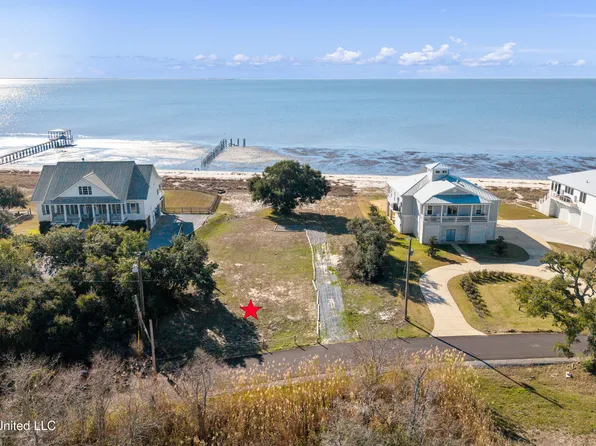 7409 Belle Fontaine Dr, Ocean Springs, MS 39564