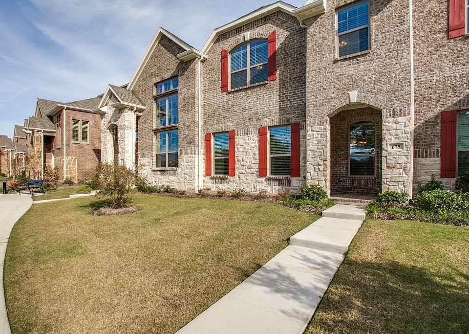 1st image of 675 Emily Ln