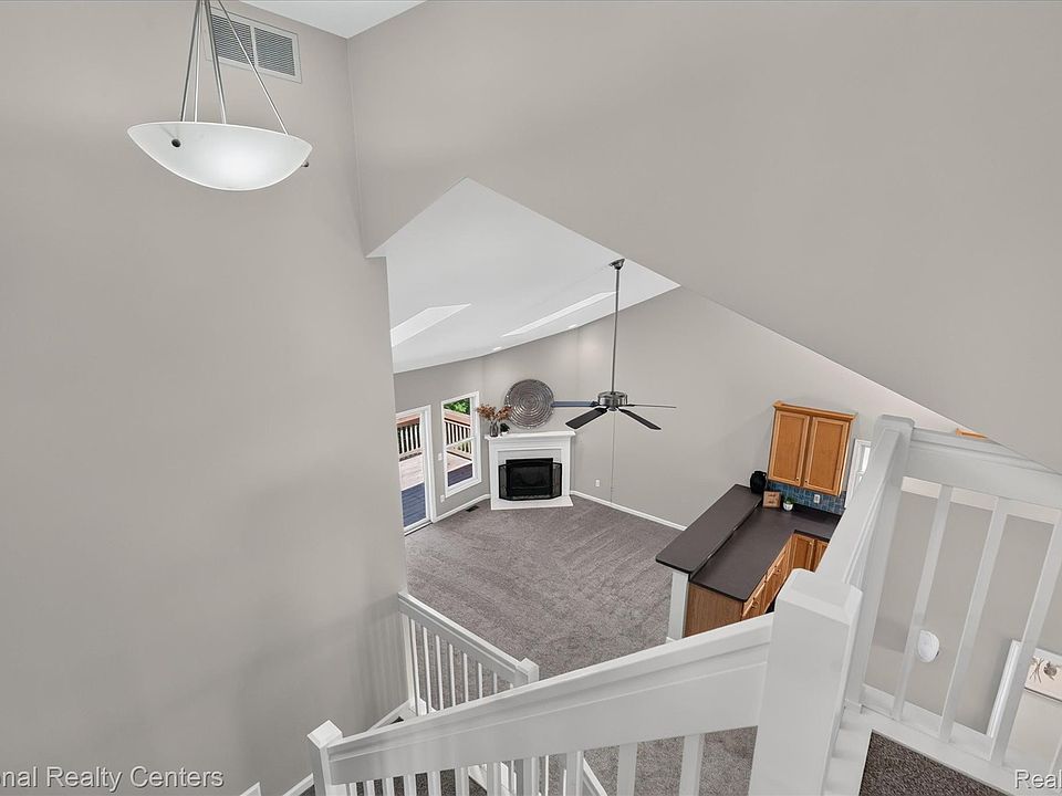 5590 River Park Ct, photo 21