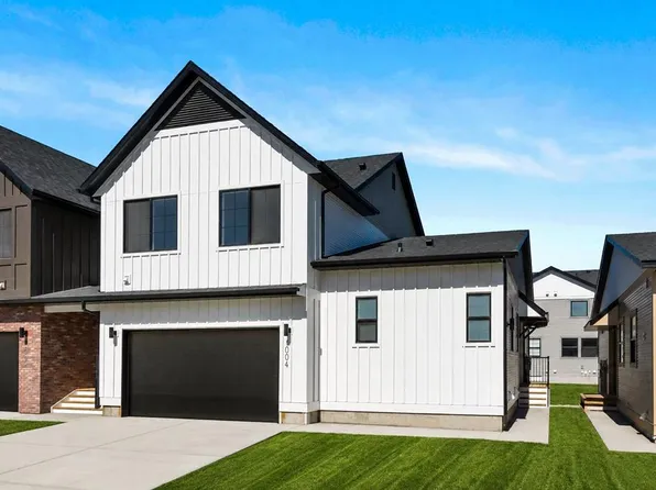 201 E Cooperswood Grn SW #1004, Airdrie, AB T3B 3Y6