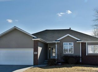 5921 Cavvy Rd, Lincoln, NE 68516