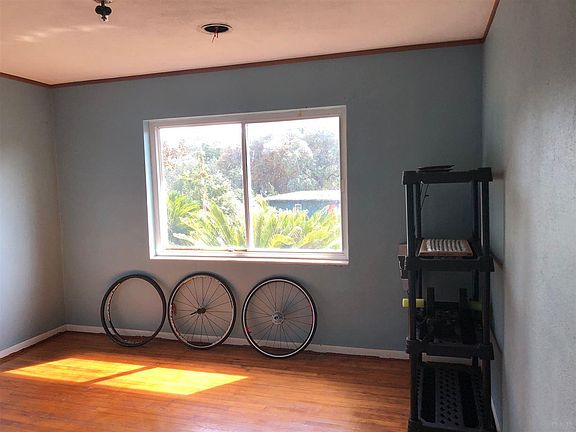 3rd image of 6448 Lakeshore Dr