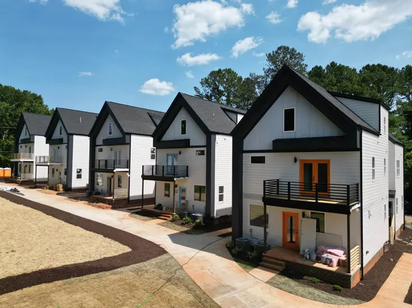 1021 Page St, Raleigh, NC 27610