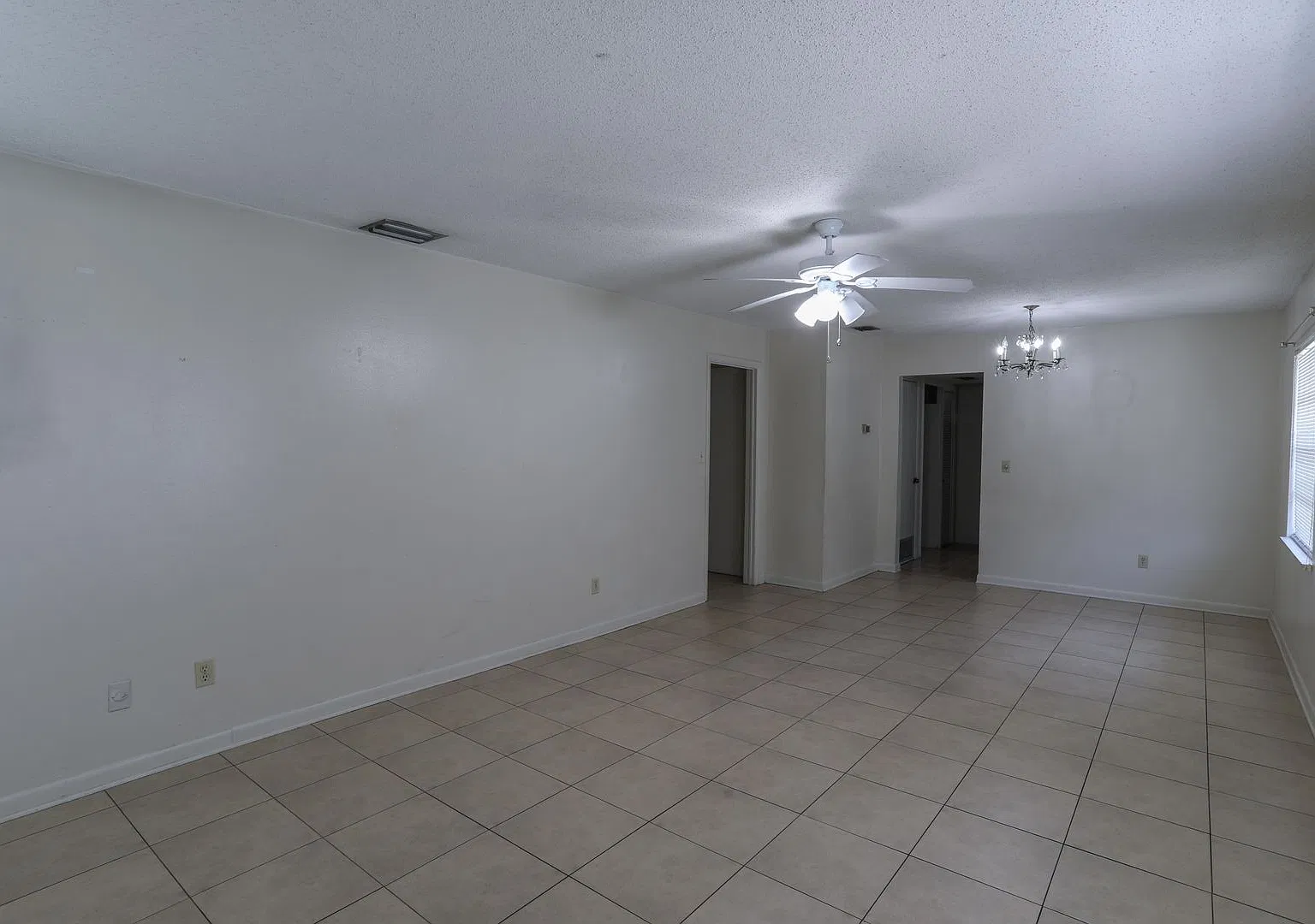 4219 Parkside Drive — Photo 3