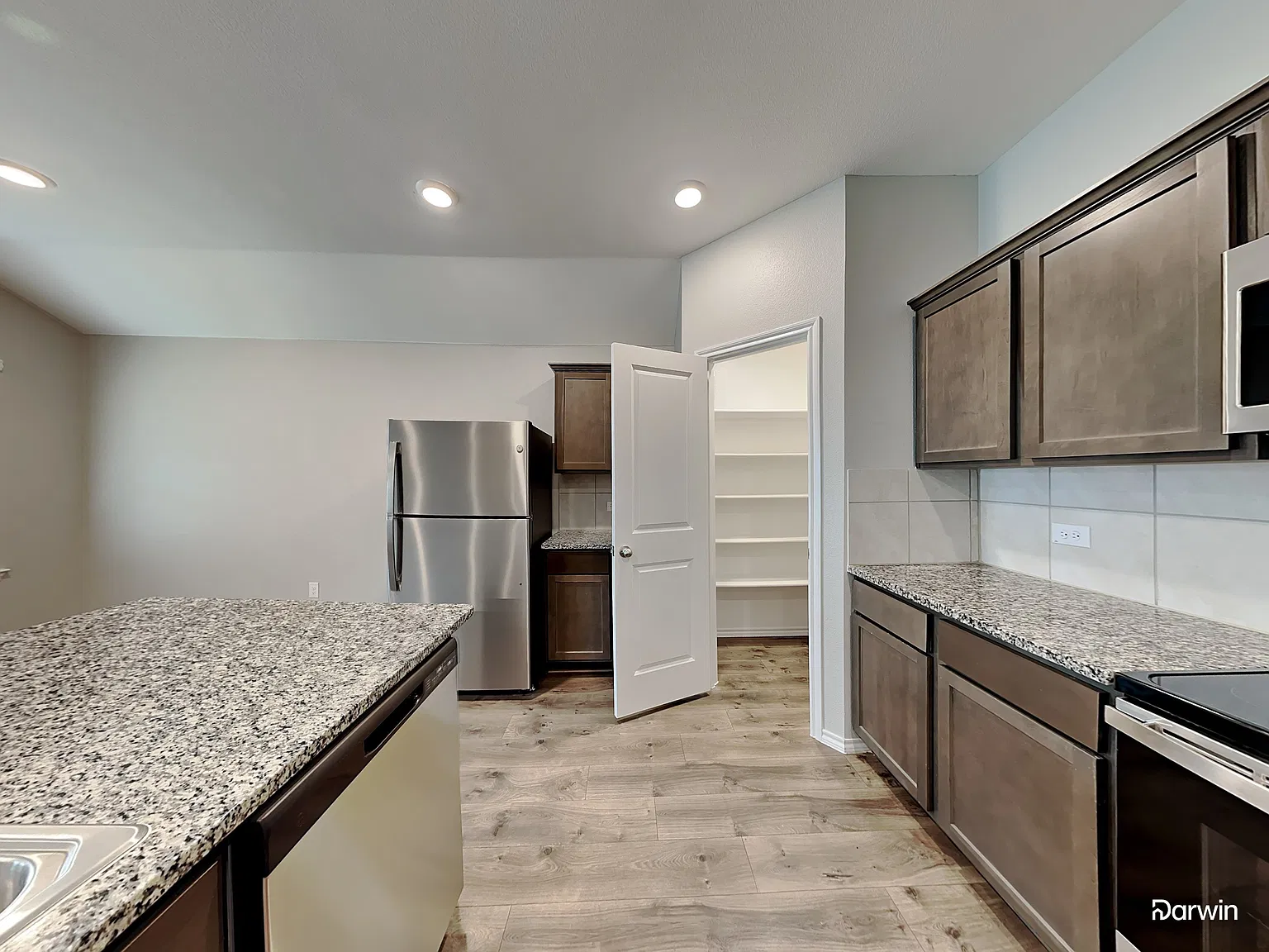 4 bed, 2.0 bath, 1587 sqft, $2,230 — Photo 2