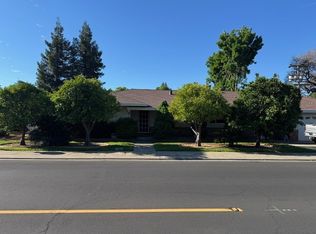 904 2nd St, Ripon, CA 95366