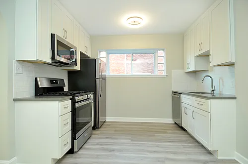 5819-5821 Devonshire Ave #1W Photo 1
