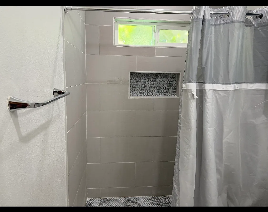 2 bed, 1000 sqft, $2,000 — Photo 2