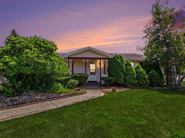 2529 Lippizan Ln, Grayslake, IL 60030