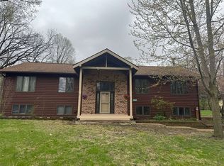 1391 N Riverside Dr, Momence, IL 60954