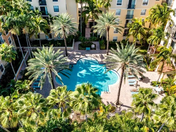 780 S Sapodilla Avenue #207, West Palm Beach, FL 33401
