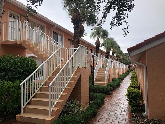 3rd image of 6590 Beach Resort Dr