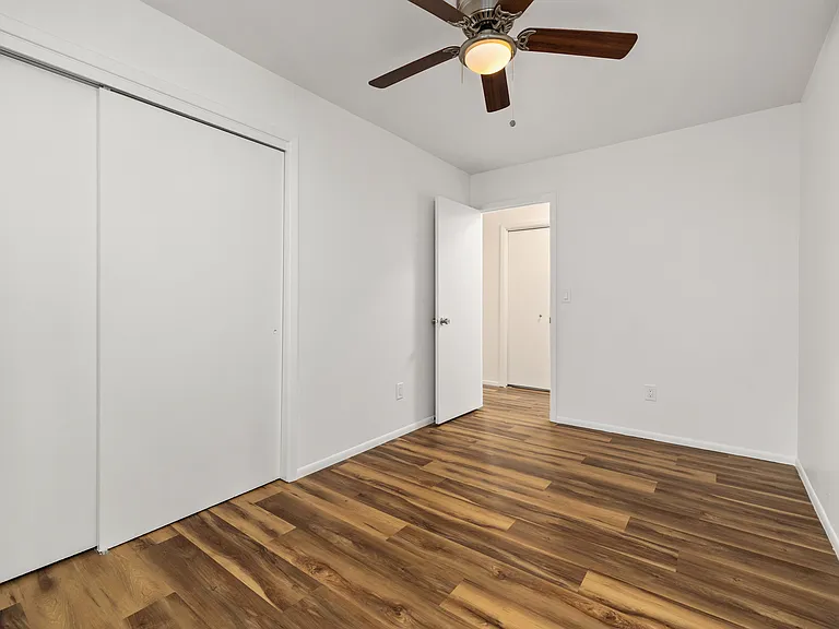 2230 E Roanoke Dr — Photo 19