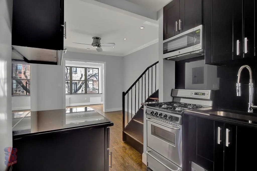 145 East 26th Street — Photo 3