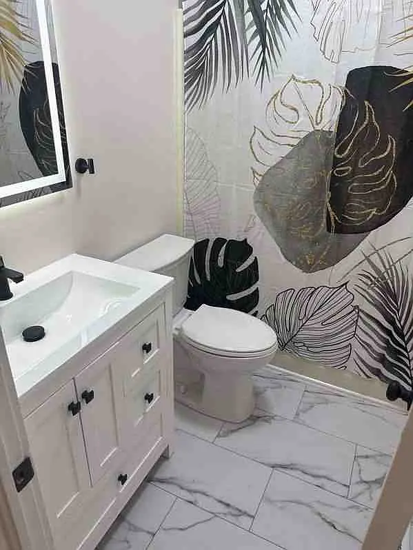 3 bed, 783 sqft, $2,195 — Photo 2