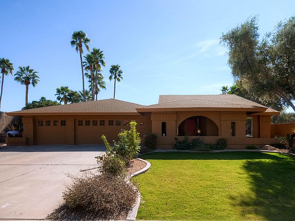 3rd image of 8473 E San Daniel Dr