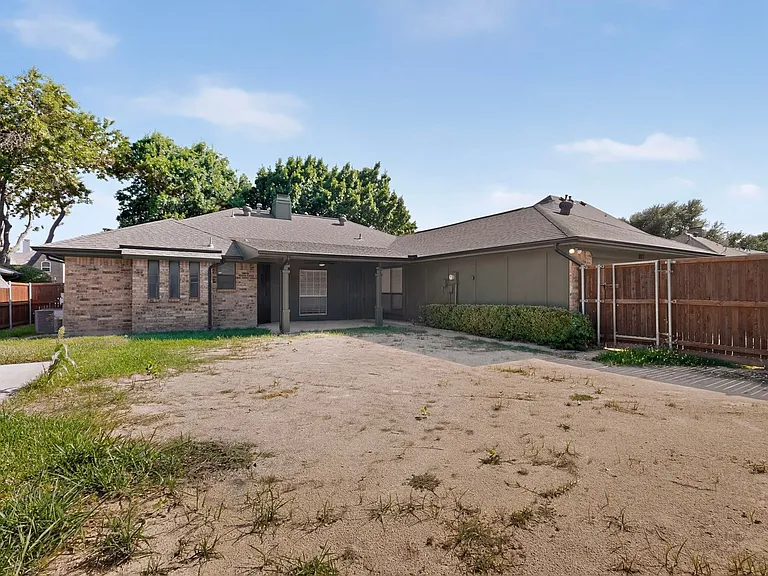 817 Sycamore Creek Rd — Photo 41