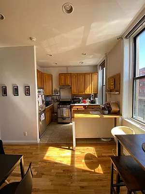 Rented by Compass | media 9